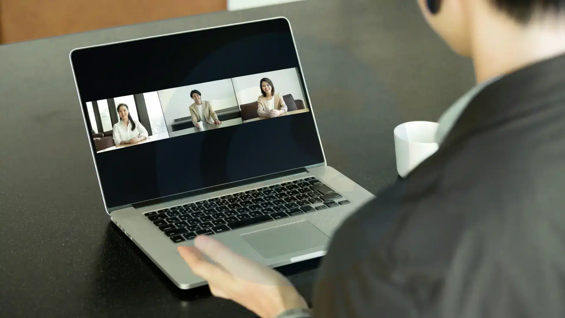 Candidate interviewing virtually